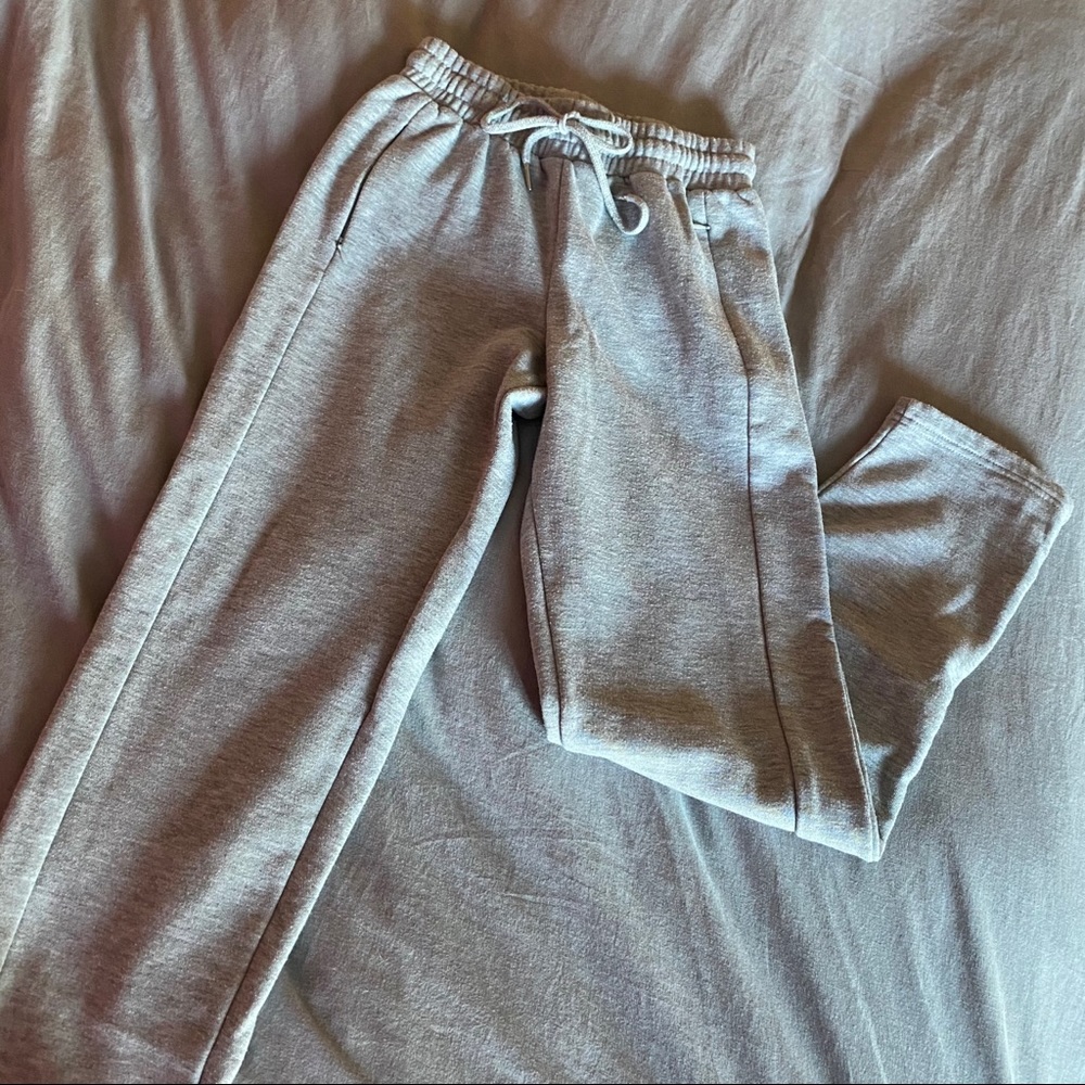 sweatpants